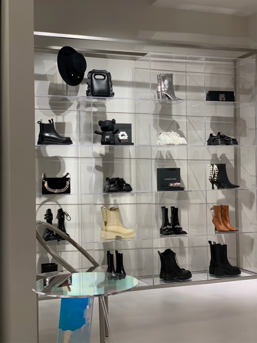 临海市涩谷服装店